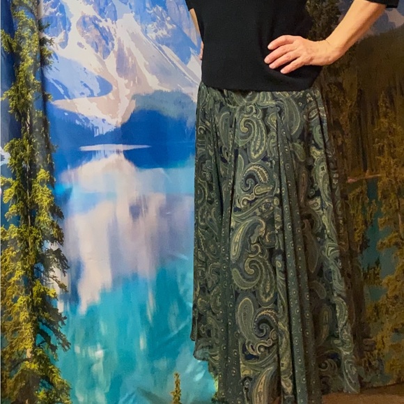 Skirt - Picture 7 of 7